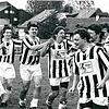 Feierstimmung beim SVG: 1995 ist der Aufstieg in die Bezirksliga gelungen.