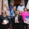 Christine Stanzel, Sonja Krause, Harald Stampa, Katharina Reitinger, Lenita Claassen, Pascal Schröder und Christel Mohr (von links) ...