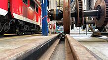 Die Schwarzwaldbahn und ihre Reifenprobleme: Noch immer weiß die Bahn nicht, warum die Reifen so stark abgefahren sind. Die Folge ist ...