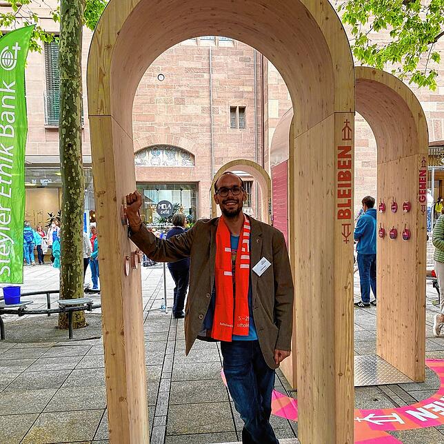 Pastoralreferent Philip Heger im vergangenen Jahr bei einer Aktion der Citypastoral in Stuttgart.
