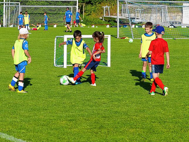 Sind die Inzidenz-Zahlen unten, darf wieder Fußball gespielt werden. Das Bild entstand Ende Juli.