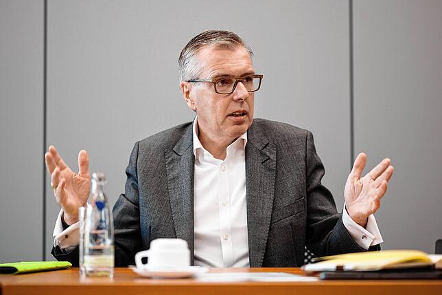 Holger Klein, Noch-Vorstandsvorsitzender der ZF Group, tritt Ende September zurück. Anfang 2023 trat er sein Amt an.
