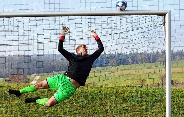 Bild 13: SG BAT/Kreeenh.-L. holt sich einen Punkt gegen SC Markdorf. Wir haben die besten Bilder!
