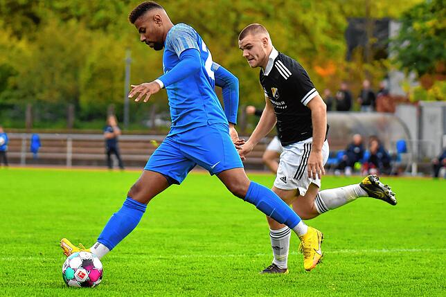 Bild 39: SV 08 Laufenburg fehlen beim 2:2 im Derby beim SV Weil vier Minuten zum Sieg &ndash; wir haben Bilder!