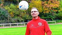 Ballgefühl: Auch mit fast 40 macht Markus Rufle vom FC Bad Säckingen so manchem Jungspund in der Kreisliga A noch etwas vor.