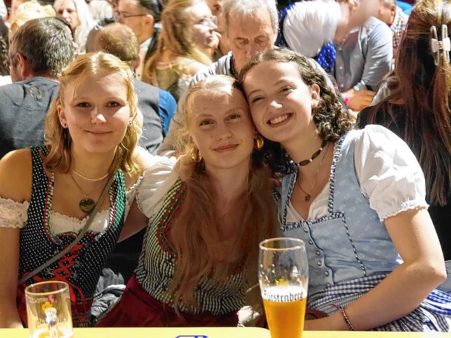 Bild 4: So schön war der Bieranstich auf der Hilzinger Kirchweih
