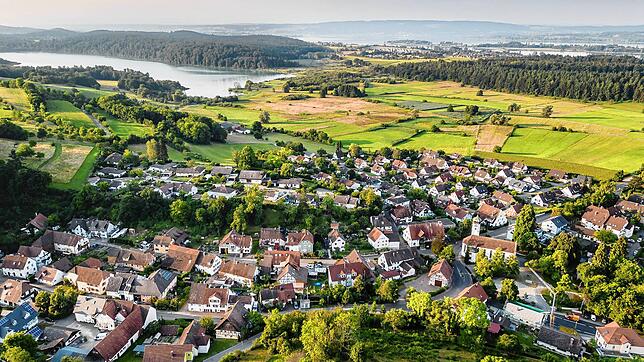 Der Radolfzeller Ortsteil Möggingen. Nördlich davon soll der Solarpark Tenn errichtet werden.