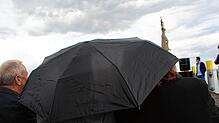 (Archivbild von April 2023) Während es in Konstanz oft nur tröpfelt, regnet es auf der anderen Seeseite heftiger.
