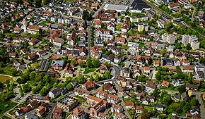 Wo ist er hin? Ein 14-Jähriger ist aus Gottmadingen verschwunden. Die Polizei sucht ihn. Unser Bild zeigt eine Luftaufnahme von Gottmadingen