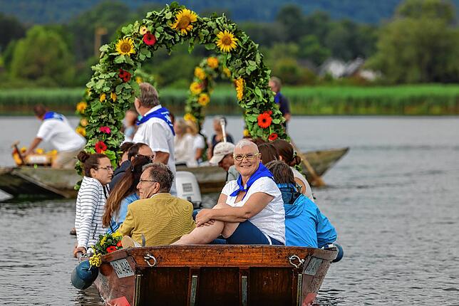 Bild 2: Die Mooser Wasserprozession: die schönsten Bilder von der Überfahrt!