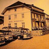Beliebt bei Bussen und Reisegruppen: das Belchenhaus. Damals war das Hotel noch geöffnet.