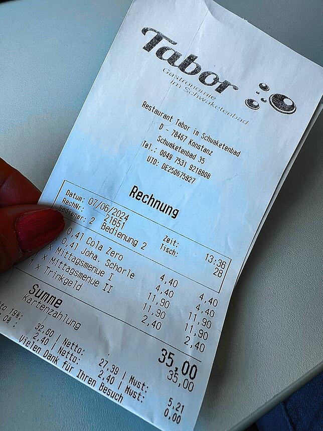 Für zwei Personen zahlen Gäste im Restaurant Tabor beim Mittagstisch inklusive der Getränke 32,60 Euro.