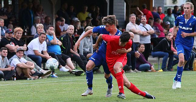 Bild 31: SC Freiburg U17 mit Luis Weber und Marek Bleise besiegen den FC Winterthur U18 mit 5:1 &ndash; und wir haben die Bilder!
