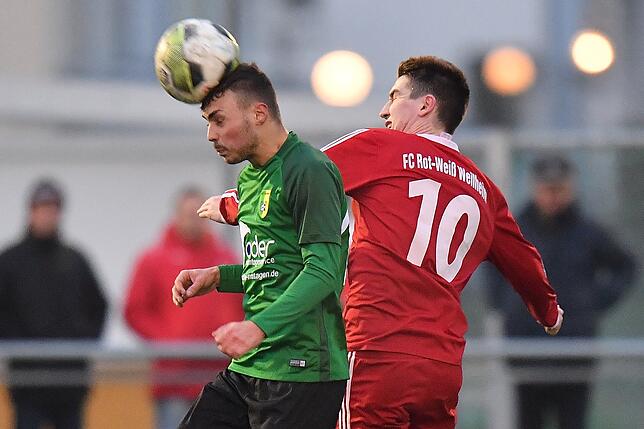 Bild 4: SV Herten fegt den FC RW Weilheim mit 6:0 vom Platz &ndash; und wir haben Bilder!