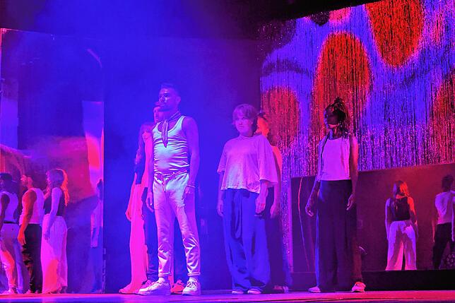 Bild 32: Mit dem Theaterfest geht’s in die neue Spielzeit. Hier gibt’s die Bilder.