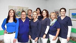 Das Team bleibt (v.l.): Nathalie Böck, Margit Schäfer, Martina Klauser, Christine Kleiner, Nicole Krätz, Rebecca Müller, Barbara ...