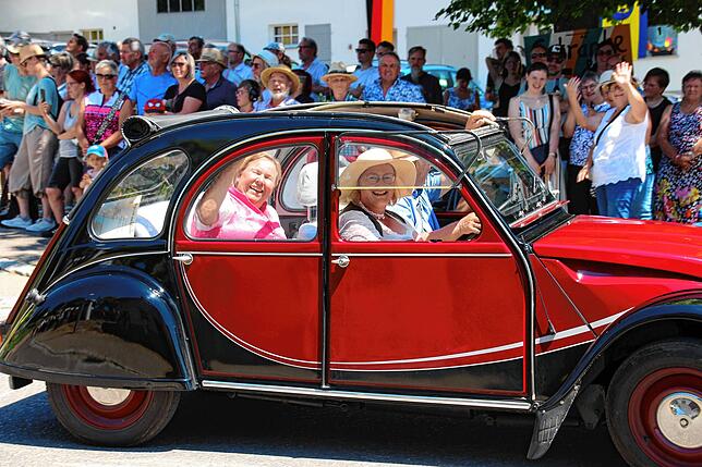 Bild 20: Dorf-Musik-Fest und Bezirksmusikfest in Menningen