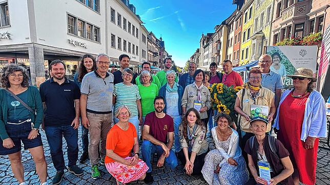 Die Akteurinnen und Akteure der „Initiative für ein nachhaltiges VS“ informieren über ihre Projekte. Fotos: Ina Klietz
