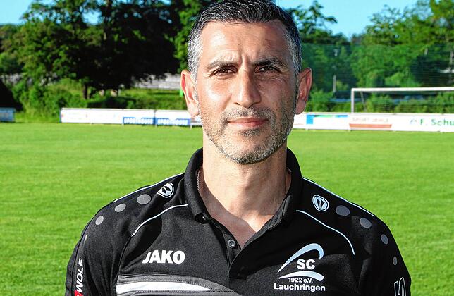 Carmine Marinaro, Trainer SC Lauchringen: „Der Bolzplatz damals bei der Firma Schiesser in Waldshut hat praktisch mir gehört, da ...