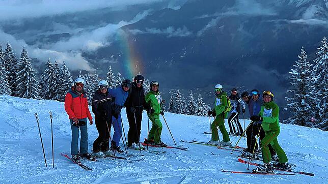 Mitglieder des Ski-Clubs Villingen beim Weihnachtsskicamp im Montafon. Zum Jahreswechsel herrschen dort immerhin einigermaßen akzeptable ...