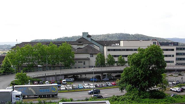 Die Hochrhein-Klinik, das Krankenhaus des Landkreises, schrieb im Jahr 2022 wieder rote Zahlen. Das gilt jedoch inzwischen für die ...