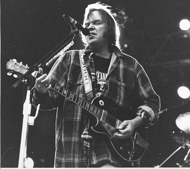 Der Rockstar als Aktivist: Neil Young singt auch heute noch gegen Ungerechtigkeit an.