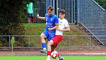 Der 1. FC Rielasingen-Arlen (links Moritz Kloß) hat zuletzt in Pfullendorf und im Pokal gegen Konstanz-Wollmatingen gewonnen, der SC ...