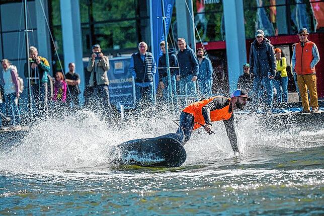 Mitmach-Bereich vor der Messe in Friedrichshafen. Trendschau am Bodensee.
