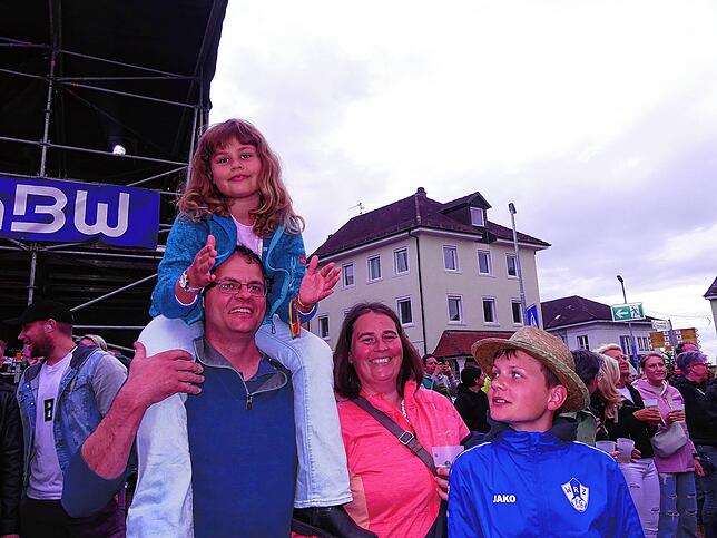 Bild 20: Bilder vom Konzert mit Vanessa Mai beim Markdorf Open Air (Teil 2)