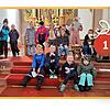 Ein Engel und ein Schaf sind schon startklar: In Duchtlingen, Ortsteil von Hilzingen, proben die jungen Darsteller des Krippenspiels, ...