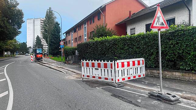 Auf diesem Teil der Worblinger Straße (zwischen Domänenstraße und Am Heidenühl) finden aktuell Bauarbeiten statt.