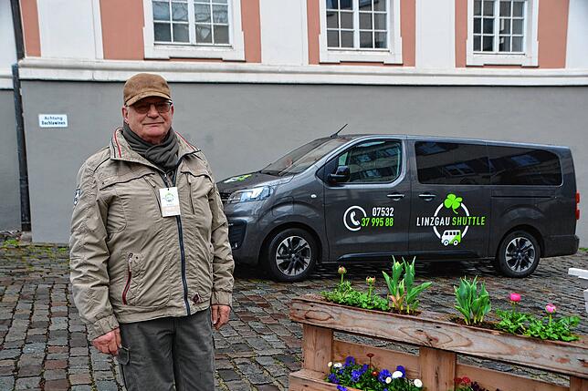 Harry Ropertz, ehrenamtlicher Mitarbeiter beim Linzgau Shuttle, informierte über den sozialen Fahrdienst.