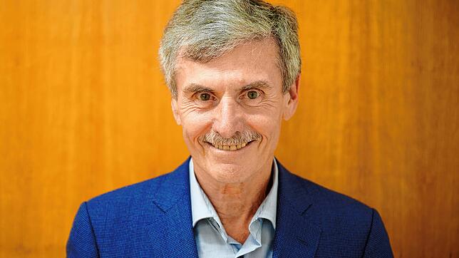 Autoexperte Ferdinand Dudenhöffer sagt: Ein Börsengang würde ZF viel Geld in die Kassen spülen.