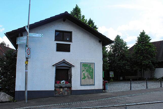 Der Dorfplatz.