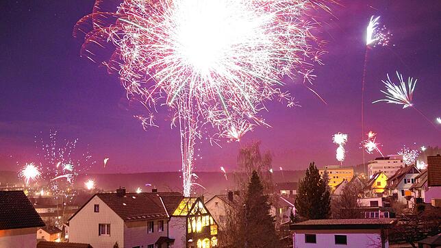 Das Archivbild zeigt Silvester in St. Georgen vor sieben Jahren. In diesem Jahr wird der Jahreswechsel erneut ein anderer sein.