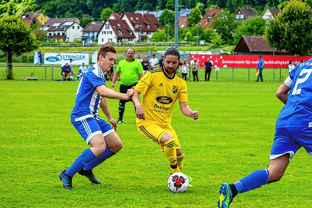 Bild 19: SV Karsau verteidigt die Tabellenspitze durch ein 2:0 beim SV Schwörstadt &ndash; und wir haben Bilder!
