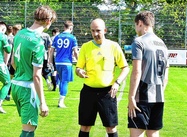 Bild 3: SV Herten siegt 2:1 beim FC Hochrhein – und wir haben Fotos!
