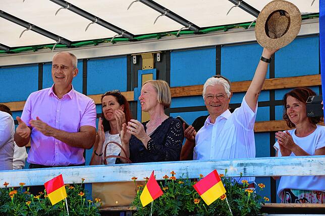 Bild 30: Dorf-Musik-Fest und Bezirksmusikfest in Menningen
