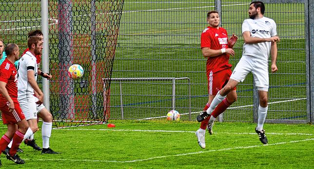 Bild 16: VfR Bad Bellingen besiegt den FC Schönau mit 3:1 &ndash; und wir haben Bilder!