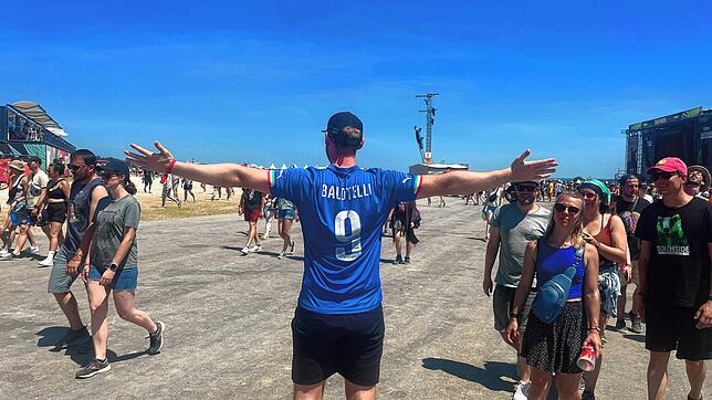 Bild 11: Southside 2025: Die besten Fußballtrikots vom Festival-Wochenende