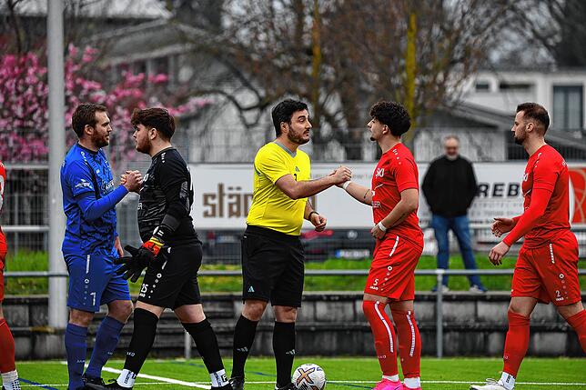 Bild 2: SV Jestetten holt ein 2:2 beim TuS Efringen-Kirchen &ndash; und wir haben Bilder!
