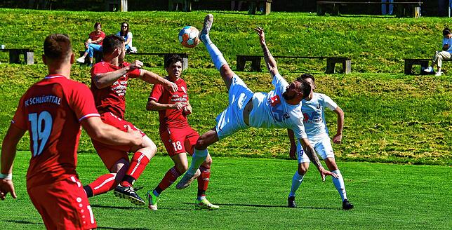 Bild 13: FC Erzingen besiegt den FC Schlüchttal mit 4:0 &ndash; und wir haben Bilder!