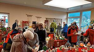 Wenn die Dorfgemeinschaft Storzingen zum traditionellen Weihnachtsmarkt einlädt, ist in und um das Gemeindehaus Weckenstein einiges ...
