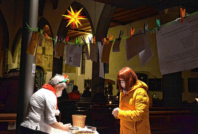 Mit Abstand und Anmeldung geht es in die Kirche St. Nikolaus.