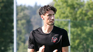 Trainer Torsten Ruddies und der FV Walbertsweiler-Rengetsweiler müssen sich Zuhause dem SV Denkingen 0:1 geschlagen geben.
