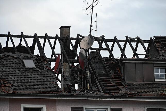 Bild 32: Stockach: Brand in Mehrfamilienhaus in der Radolfzeller Straße - Bilder!