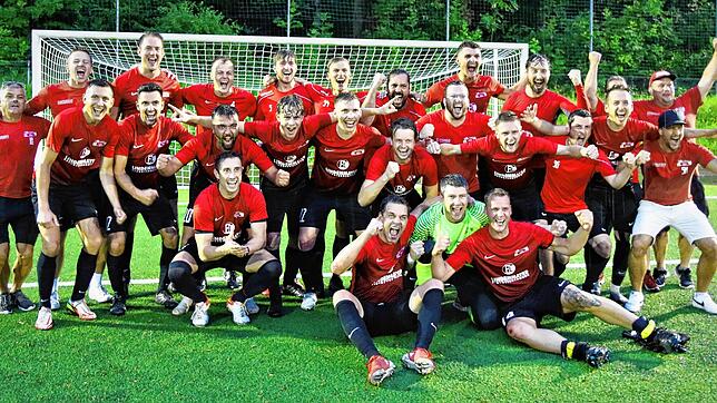 Das Aufstiegsbild: Die Relegationssieger vom FC Bodman-Ludwigshafen.