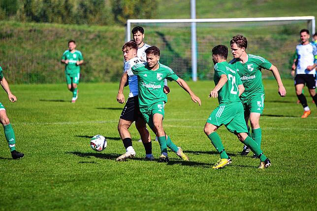 Bild 39: SV Buch siegt 6:0 beim SV Waldhaus – und wir haben Bilder!