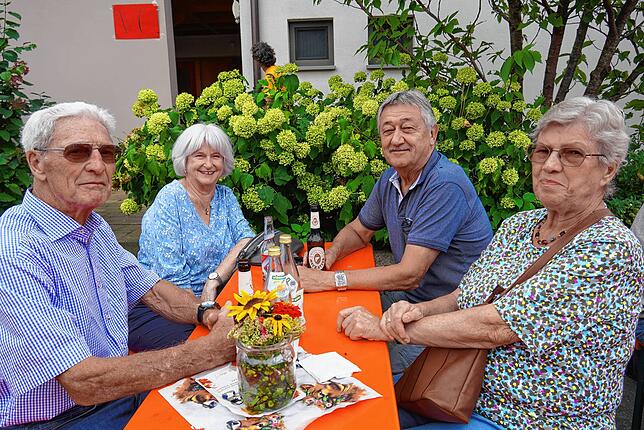 Bild 7: Zahlreiche Teilnehmer: Apfelradlrunde in Markdorf