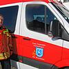 Das neue Feuerwehrfahrzeug für Mauenheim wird derzeit umgerüstet. Ortvorsteher Michael Ilg ist selbst aktiver Feuerwehrmann.